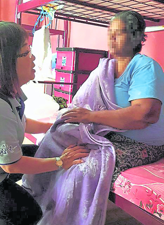 AmLove每次拜访活动除了送上日常所需物资之外，也会送上自家棉被、枕头等产品，希望能够让需要人士天天有好眠。
