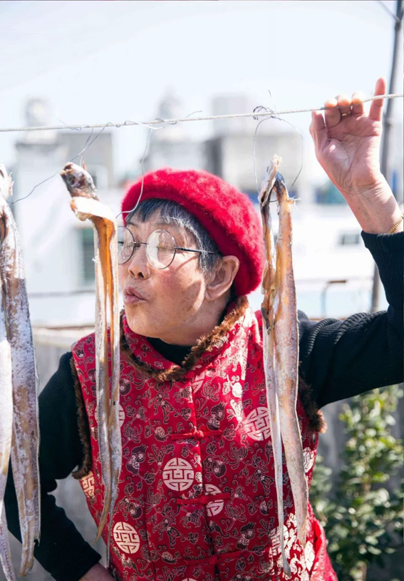 奶奶,你怎么在研制的时候都那么可爱啊!