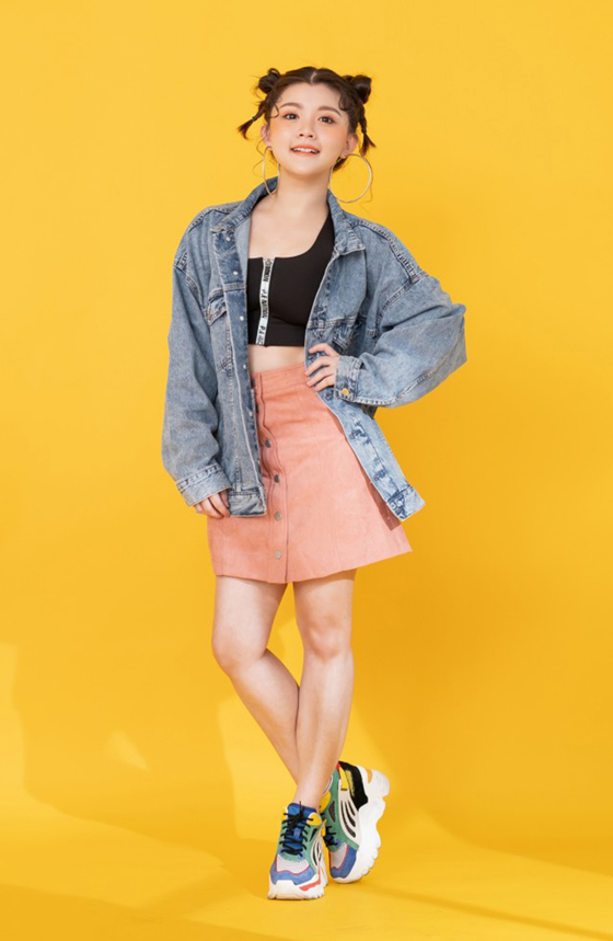 王雪晶童星变身网红