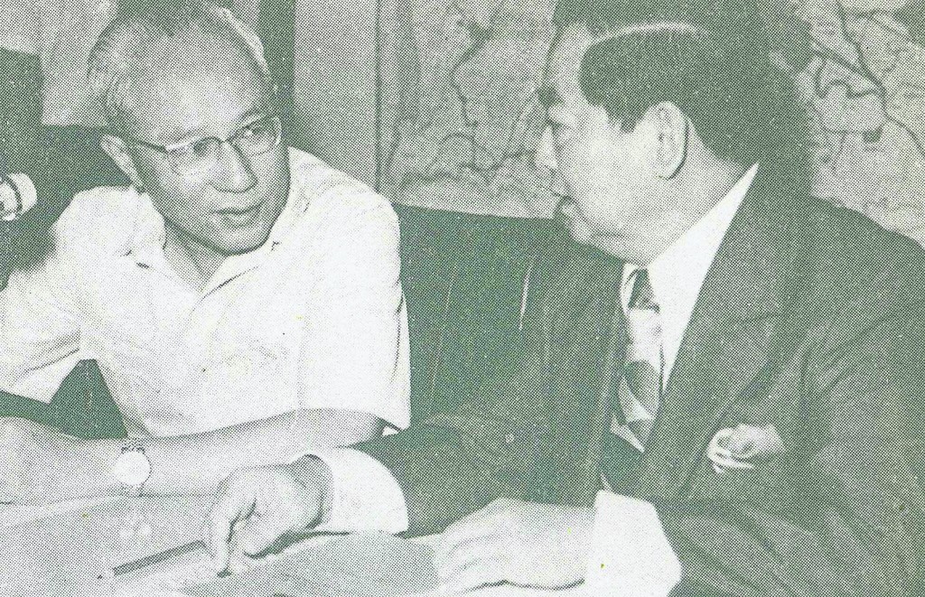 由于林苍祐派的崛起,陈修信只好靠边站,但又不甘于失败。趁着1959年大选前林苍祐与东姑因议席分配闹僵而插足其中,在其父亲的支持下,把林苍祐派边缘化。