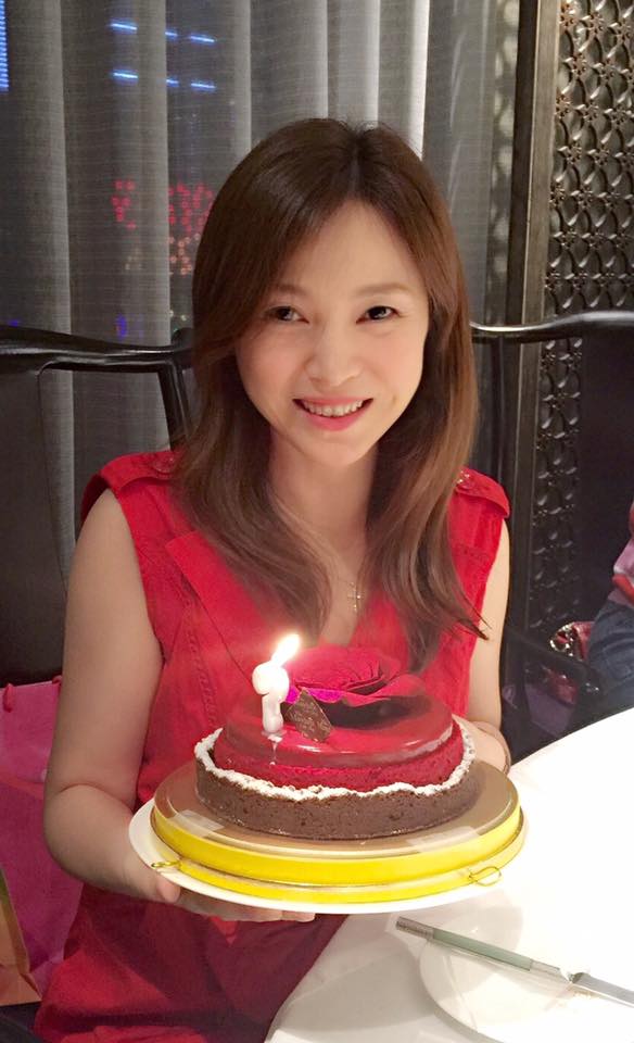 张凤书"在事业巅峰闪嫁" 甘愿当家庭主妇 夫家不知她是本土剧一姐