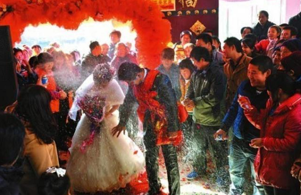 李慧杰受母亲挑唆,母女两人就这样走上了骗婚杀人路。