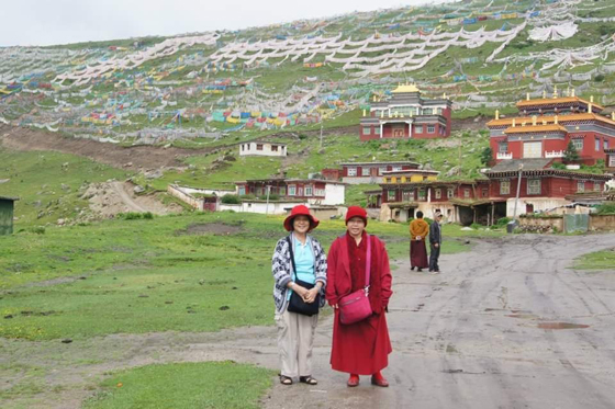 田春好注重养生身体相当健朗，曾跟随阿尼师父参访西藏高原。