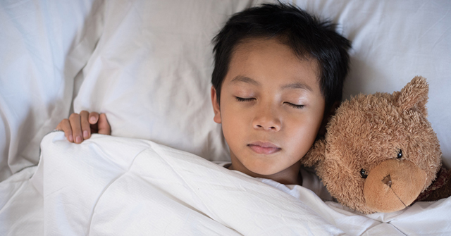 当孩子提出想独自睡，做父母的应该给他们空间。