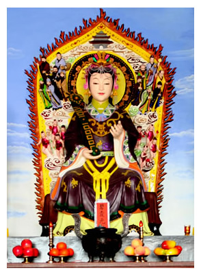 碧霞元君在信众心目中神通广大,能保佑农耕、经商、旅行、婚姻,能疗病救人,尤其能使妇女生子,儿童无恙。
