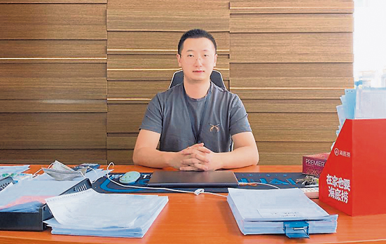 唐荣铭和友人共同创立“万荣国际有限公司”,事业发展看俏,更打算与太太长居大马,可说是融入得非常好。