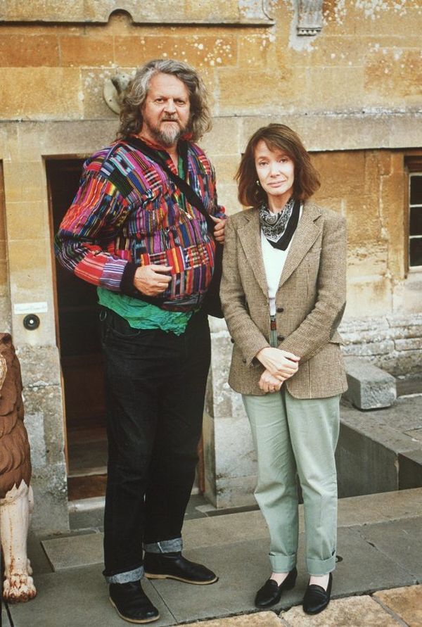 荒淫富豪建后宫拥74名情妇 染疫亡过亿遗产独留正室综合外媒报道,英国