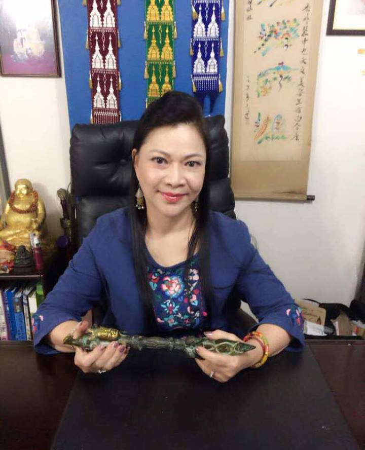 妙婵师太告诫世人,毒品只会毁掉你的人生不会帮助你,越吸越接近死亡。