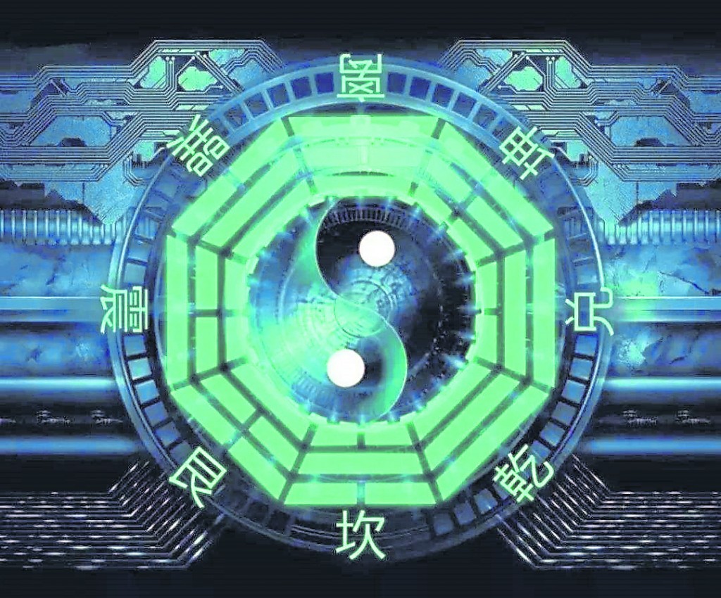 将八卦镜挂于门窗的上方,即可起到化解煞气,转换气场,驱除不利地势对自身的影响。