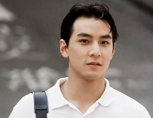 余文乐沧桑发福