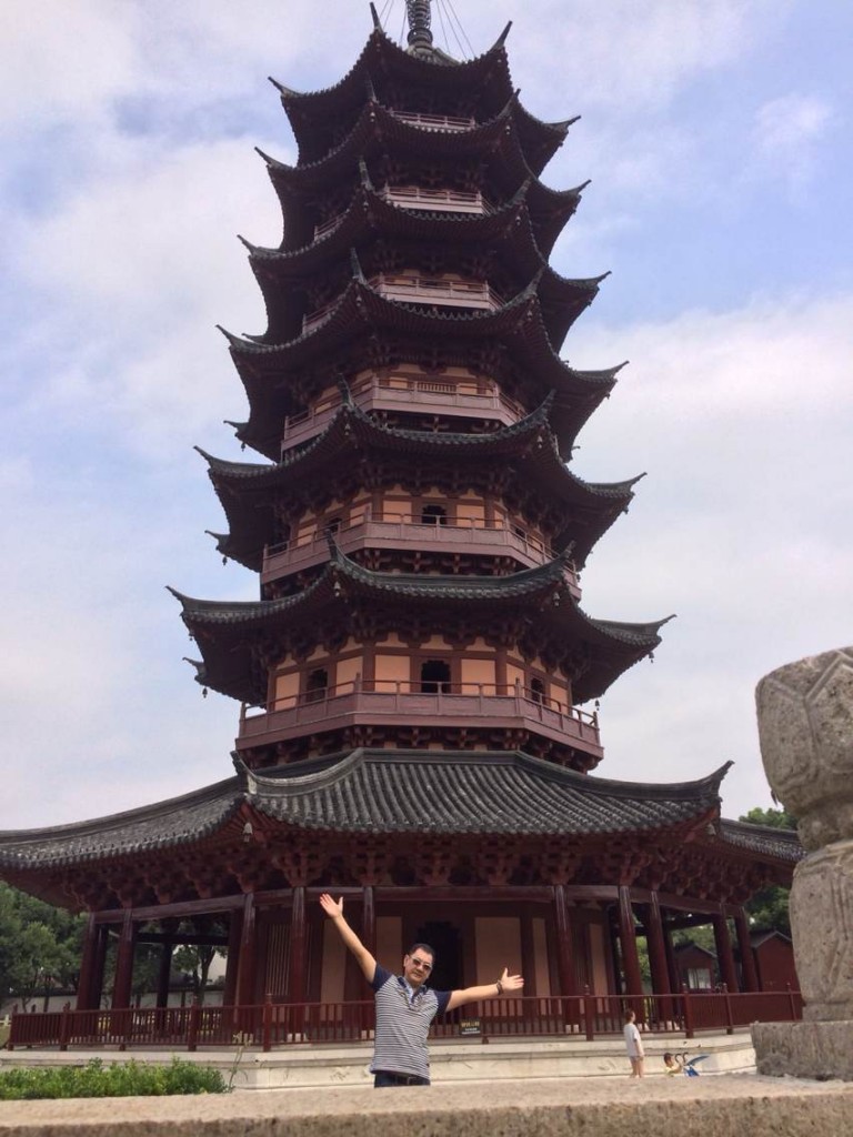 苏州报恩寺塔重建于南宋绍兴年间(1131~1162)。