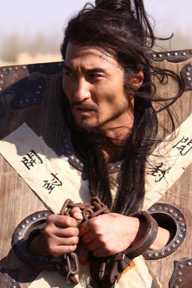 虽然不用死刑可以保留性命,但是去到边疆也是不好受,在精神上受折磨生不如死。