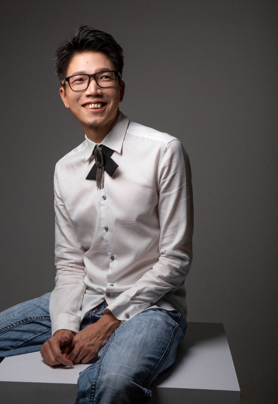 杜韩念律师忠告大家小心使用交友软体,避免遇到感情骗子,人财两失。