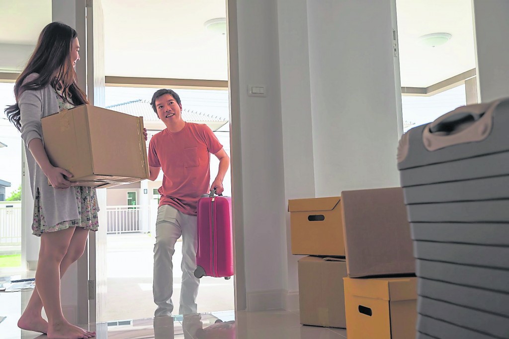 搬家是有技巧的，只要你掌握了这些秘诀，并且提前做好搬家准备，就可以确保搬家的过程顺顺利利，开开心心搬进新家。