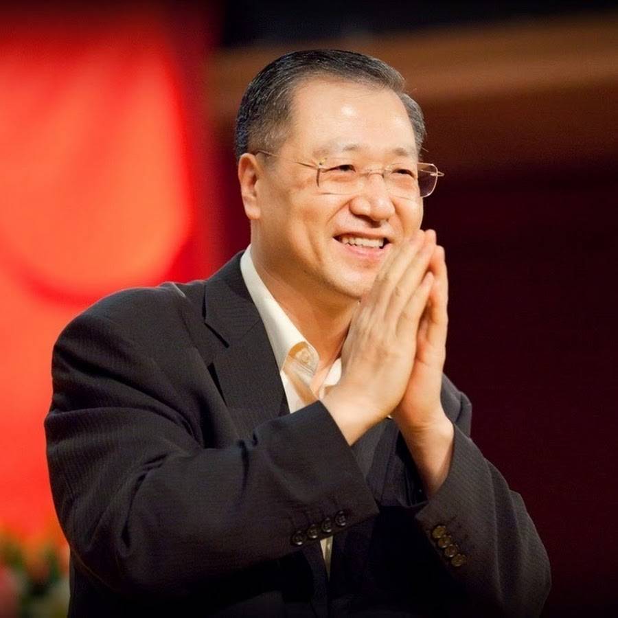 卢军宏说自己是一个具有“48个法身”的神通之人,这些法身每天昼伏夜出的在梦里去“救人”。