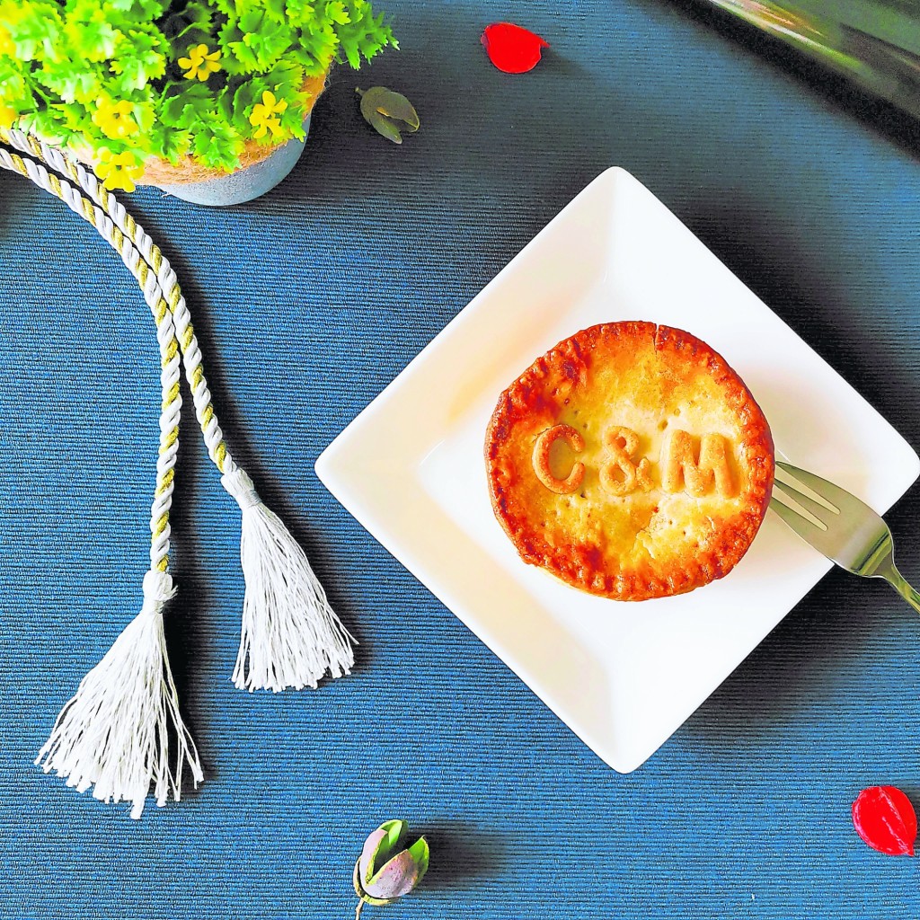 Bacon Onion Quiche、Beef Pie和Fish Pie是把日常菜肴里的主角放进咸派里,另有一番风味。