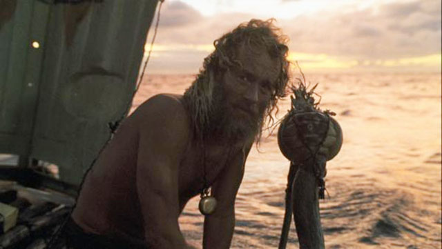电影中的Wilson与Chuck在海上出生入死。