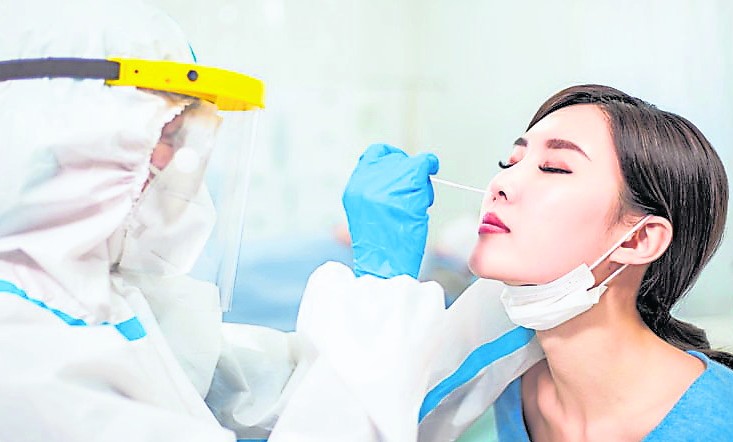 目前的聚合酶链反应(RT-PCR)和抗原快速检测试剂(RTK-Ag)检测,都可以有效地检测出冠病新变种病毒Omicron。