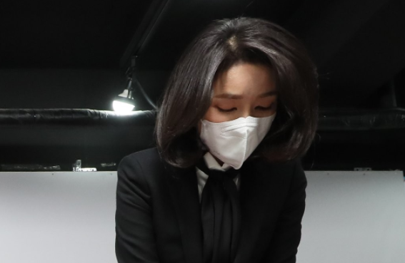 传曾是酒家女 拥有明星级美貌韩国新任总统夫人的 神秘背景 引热议 新生活报 Ilifepost爱生活