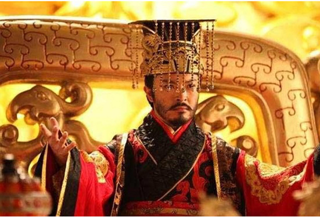 九五,在《中国成语大辞典》有解释为,九五原是《易》中的卦爻位名,术数家以为是人君的象征,因指帝王的尊位。