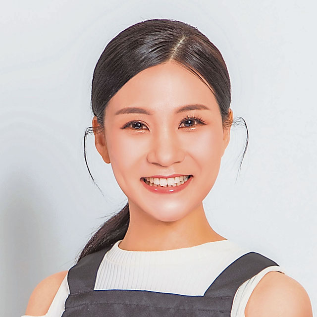 呈献嘉宾:营养师黄晓洁