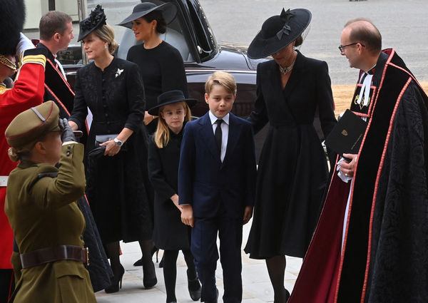 The funeral of Her Majesty the Queen at Westminster Abbey - West Door - Picture shows Prince George, Princess Charlotte and Catherine. Princess of Wales, September 19, 2022.   Geoff Pugh/Pool via REUTERS