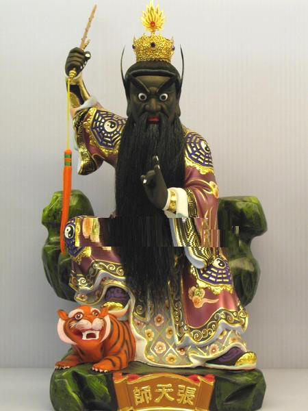 张天师为道教的创始人张道陵,又称降魔护道天尊,高明大帝,正一真人,祖天师。