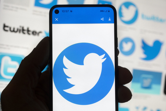 Twitter早前推出针对部分知名帐号的“灰剔”官方认证标签。