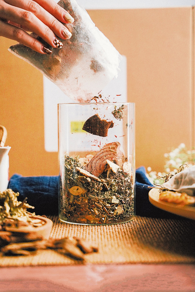 对于使用的中草药都是精心挑选过。