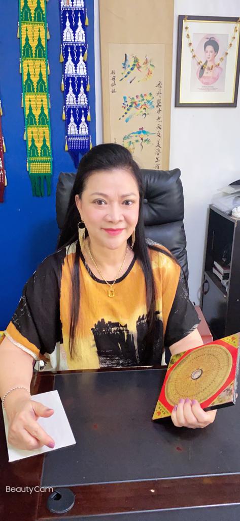 胡先生财库被人施术锁住,加上人为冲犯及住宅风水欠佳,导致祸不单行,幸好找上师太帮忙化解。