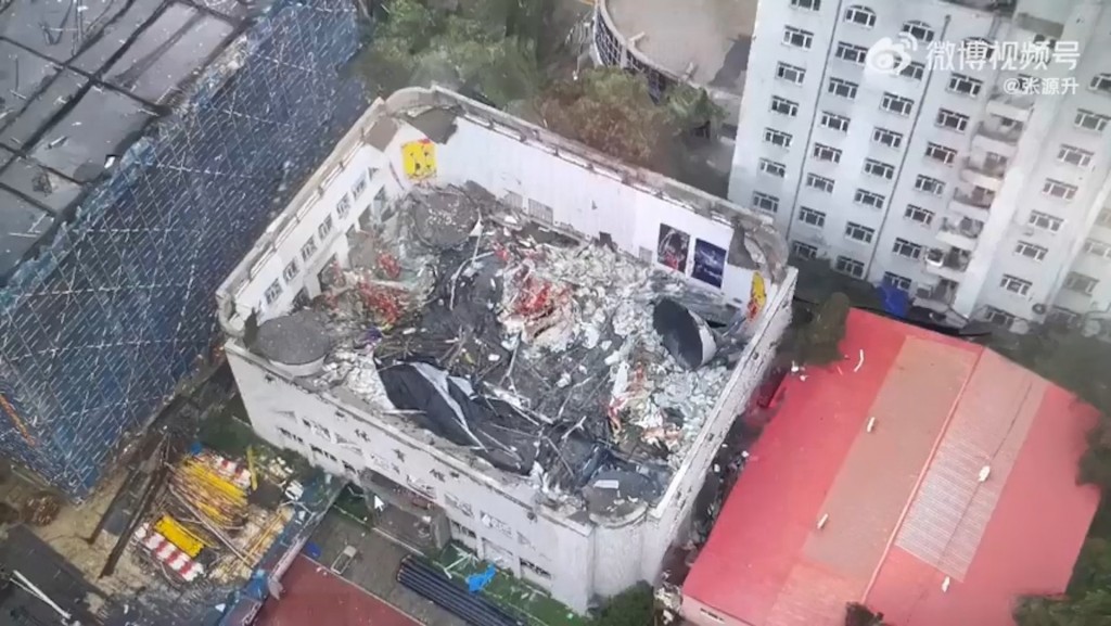 黑龙江中学体育馆崩塌 2