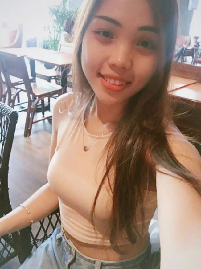 未毁容前的黎兰薇是个甜姐儿。