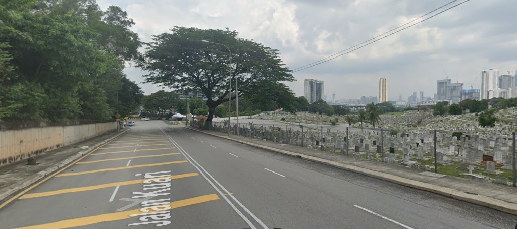 妙婵师太表示,蕉赖Jalan Kuari是通往孝恩馆以及蕉赖六里火化场,此路段常有孤魂野鬼在飘来荡去。