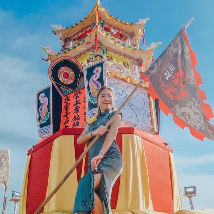 豐盛天女表示供养五爷后,生活和工作都如鱼得水,顺风顺水!