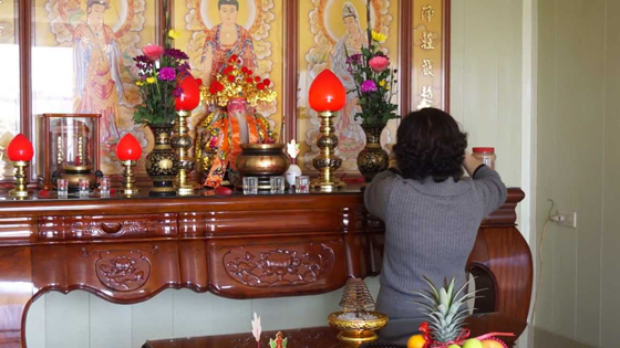 农历年前大扫除,宜将神台好好清洁。