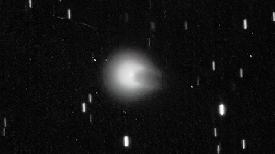带2角的巨型“恶魔”慧星正朝地球飞来。