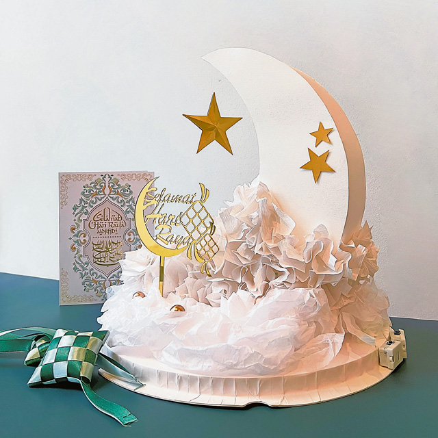 除了纸花制作,也会特别制作节日礼品,如开斋节。