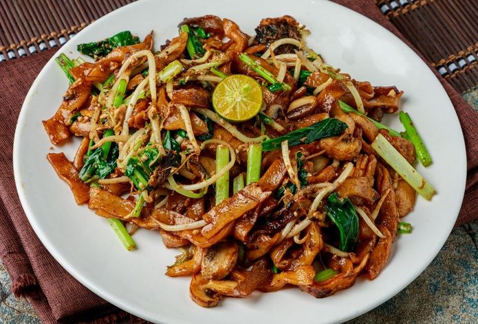 多名受害者都享用了一样的餐点“炒粿条”。