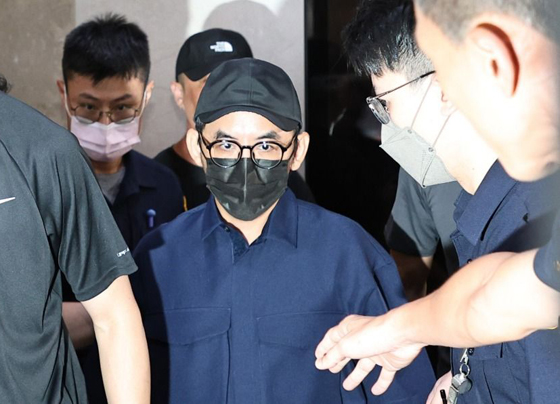黄子佼遭爆是偷拍论坛的超大户。