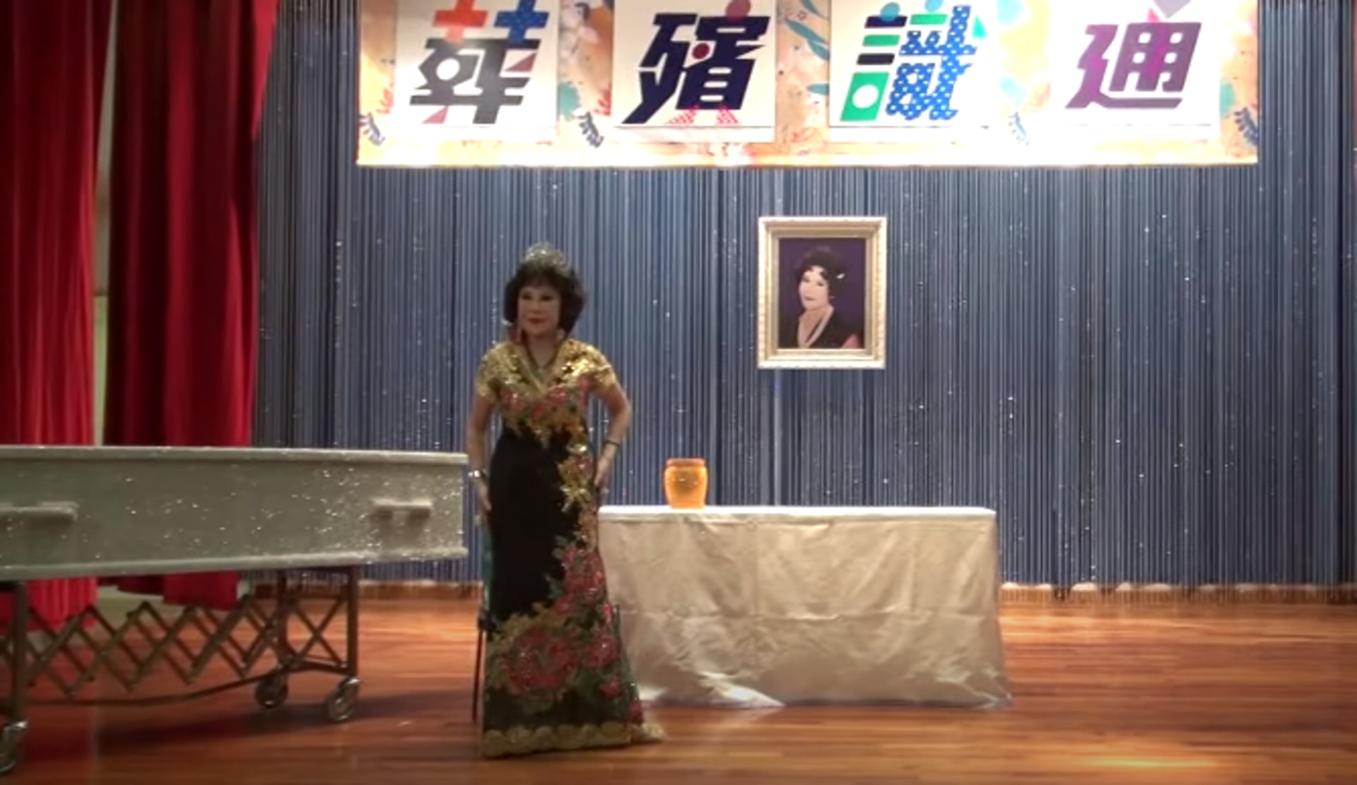 夏蕙姨于10年前,就已经为自己举办过生前告别式。