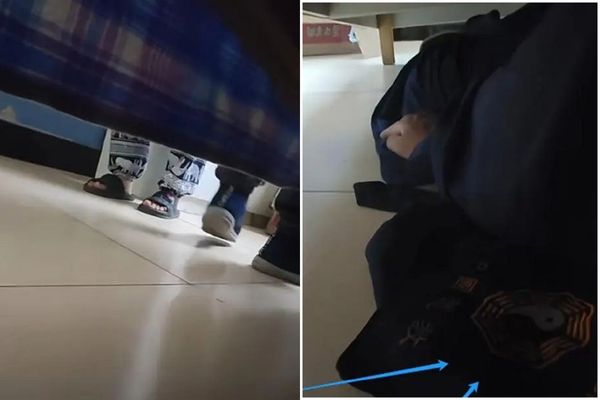 道长看穴躲床底被打 1
