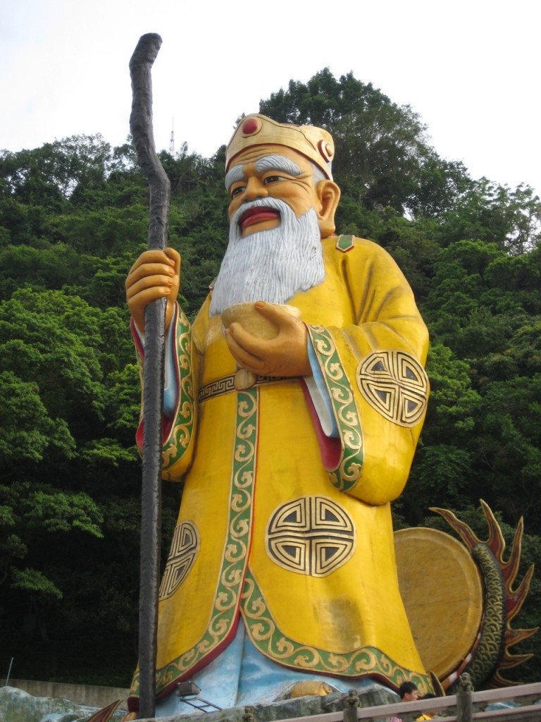 3生肖拜土地公有保庇 1