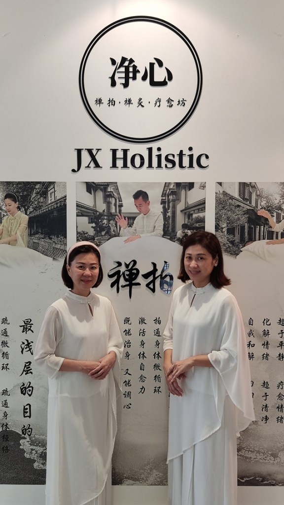 曾羡喻（Vivien）（左）、苏子卿表示禅拍不仅对身体好，还有心理疗愈的功能。