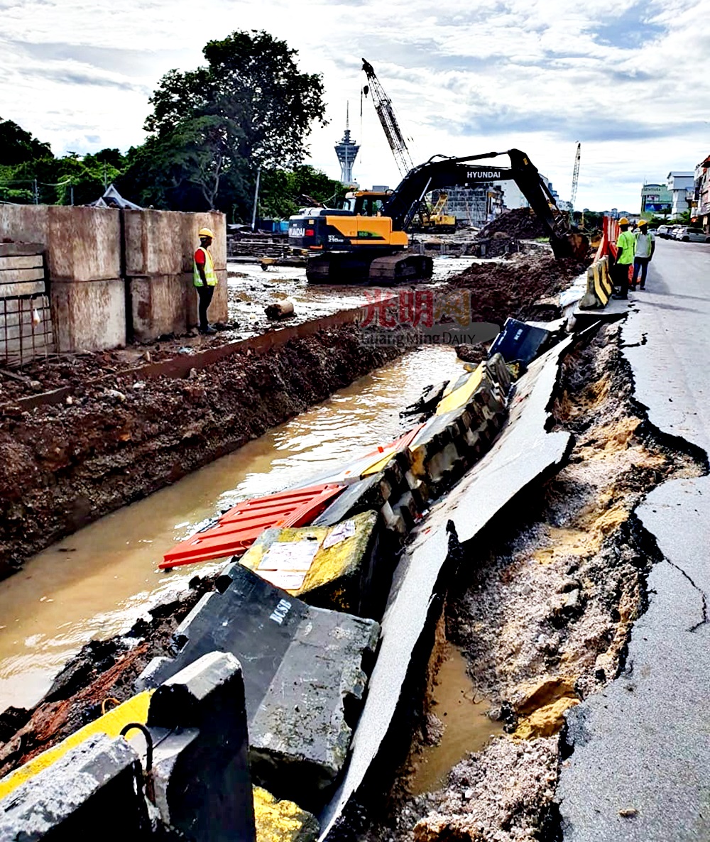 gmasqf240827a09-TYL.jpg ¤@³s´X¤Ñ¤U«B¨Ï¨ì¤u¦aªº¦a©³ªd¤g¨ü«B¤ô«I»k¦Ó¦a±¶ò³´¡C